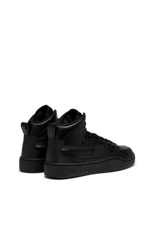 Diesel S-ukiyo V2 Mid (Y03205P5576T8013 https://nl.diesel.com/en/sneakers/s-ukiyo-v2-mid-black/Y03205P5576T8013.htm)