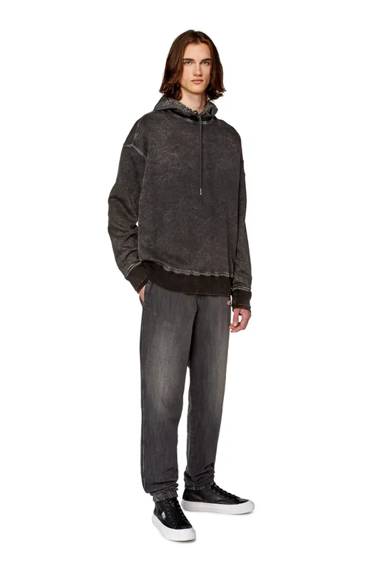 Diesel S-athos Dv Mid (Y03213PR013H1378 https://nl.diesel.com/en/sneakers/s-athos-dv-mid-black/Y03213PR013H1378.htm)