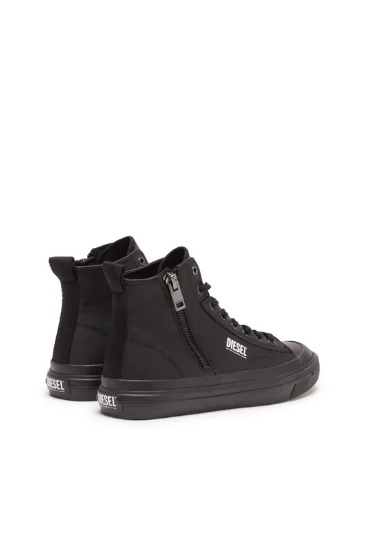 Diesel S-athos Dv Mid (Y03213PR013T8013 https://nl.diesel.com/en/sneakers/s-athos-dv-mid-black/Y03213PR013T8013.htm)