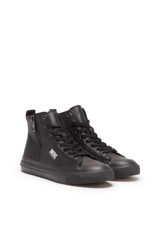 Diesel S-athos Dv Mid (Y03213PR013T8013 https://nl.diesel.com/en/sneakers/s-athos-dv-mid-black/Y03213PR013T8013.htm)