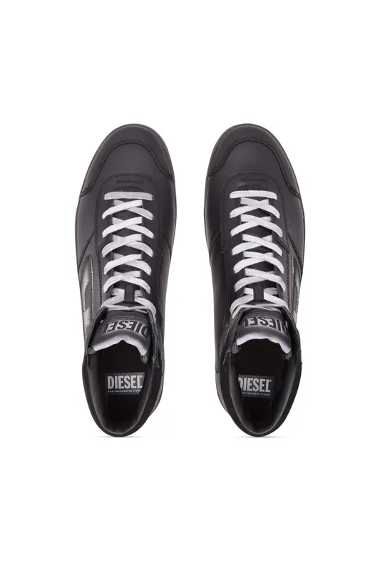Diesel S-leroji Mid (Y03261P6326H1378 https://nl.diesel.com/en/sneakers/s-leroji-mid-black/Y03261P6326H1378.htm)