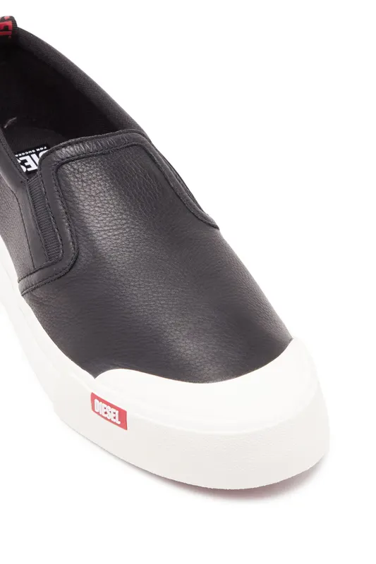Diesel S-athos Slip On (Y03268PR030H1378 https://nl.diesel.com/en/sneakers/s-athos-slip-on-black/Y03268PR030H1378.htm)