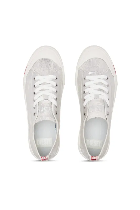 Diesel S-athos Low W (Y03270P6314H7269 https://nl.diesel.com/en/sneakers/s-athos-low-w-silver/Y03270P6314H7269.htm)