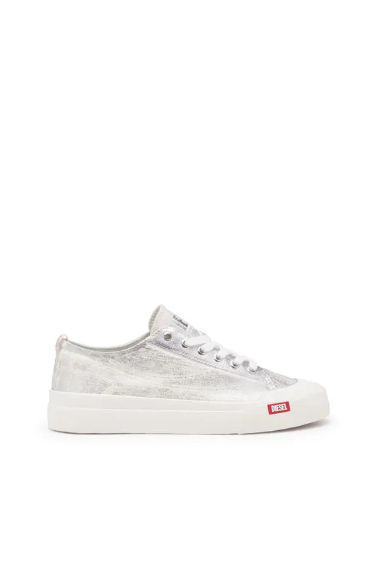 Diesel S-athos Low W (Y03270P6314H7269 https://nl.diesel.com/en/sneakers/s-athos-low-w-silver/Y03270P6314H7269.htm)
