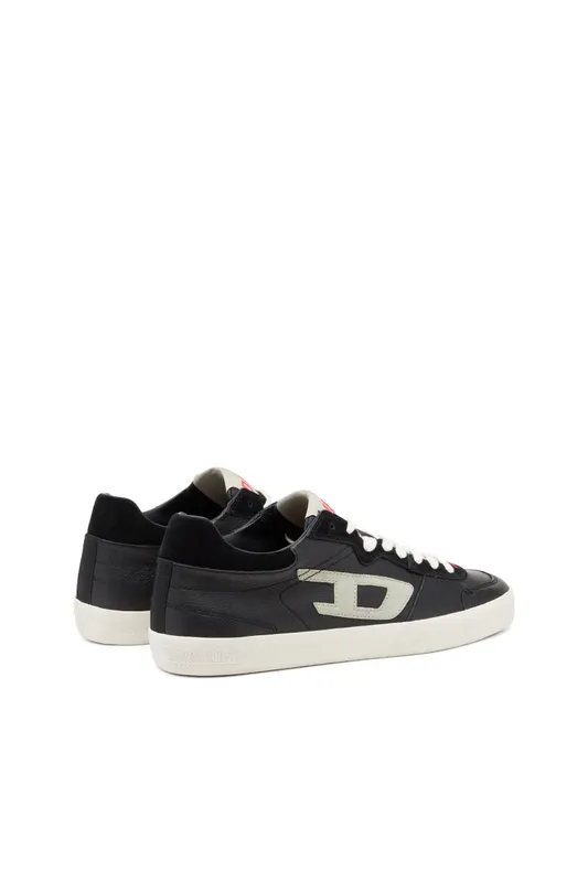 Diesel S-leroji Low (Y03336P2034HA124 https://nl.diesel.com/en/sneakers/s-leroji-low-multicolor/Y03336P2034HA124.htm)