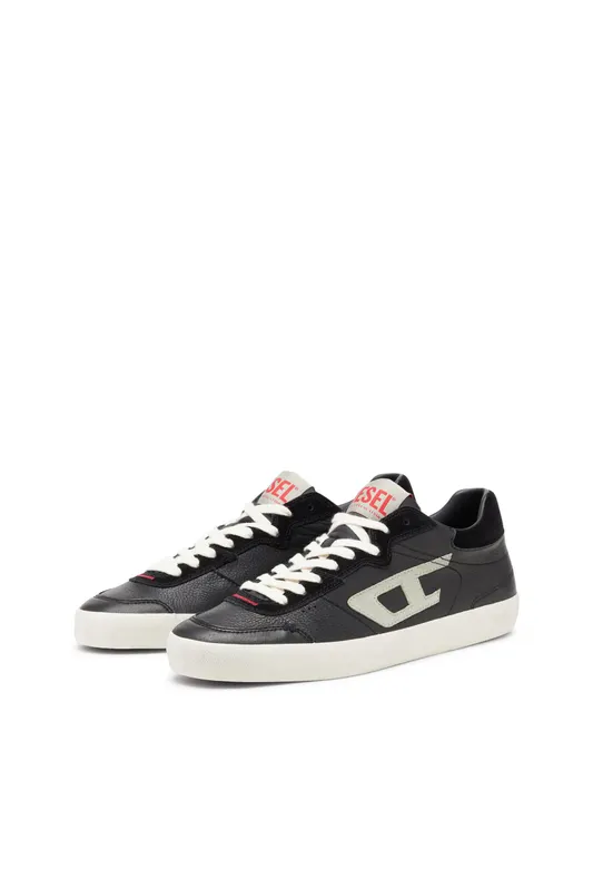 Diesel S-leroji Low (Y03336P2034HA124 https://nl.diesel.com/en/sneakers/s-leroji-low-multicolor/Y03336P2034HA124.htm)