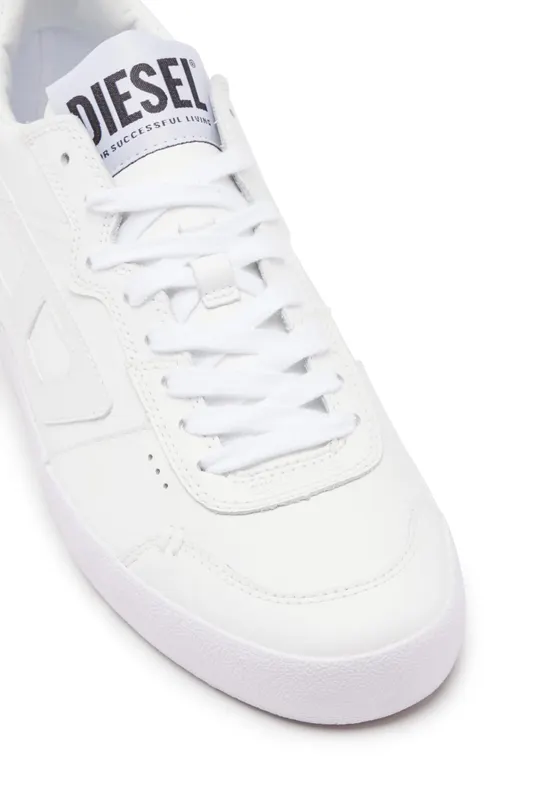 Diesel S-leroji Low (Y03336PR030T1003 https://nl.diesel.com/en/sneakers/s-leroji-low-white/Y03336PR030T1003.htm)