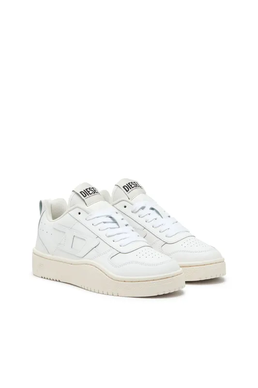 Diesel S-ukiyo V2 Low W (Y03362P5576T1015 https://nl.diesel.com/en/sneakers/s-ukiyo-v2-low-w-white/Y03362P5576T1015.htm)