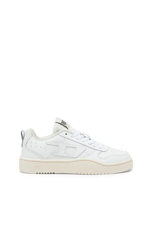 Diesel S-ukiyo V2 Low W (Y03362P5576T1015 https://nl.diesel.com/en/sneakers/s-ukiyo-v2-low-w-white/Y03362P5576T1015.htm)