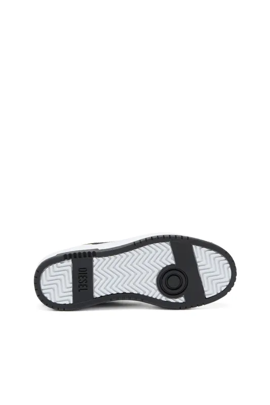 Diesel S-ukiyo V2 Low (Y03363P5576H1532 https://nl.diesel.com/en/sneakers/s-ukiyo-v2-low-multicolor/Y03363P5576H1532.htm)