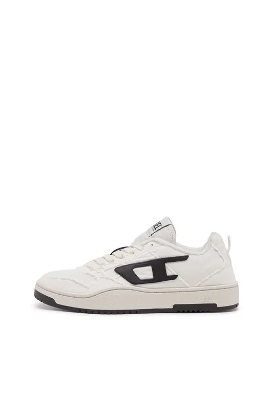 Diesel S-ukiyo V2 Low (Y03363PS923T1016 https://nl.diesel.com/en/sneakers/s-ukiyo-v2-low-multicolor/Y03363PS923T1016.htm)