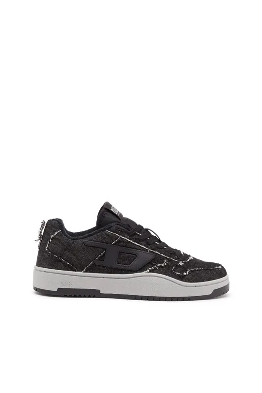 Diesel S-ukiyo V2 Low (Y03363PS923T8013 https://nl.diesel.com/en/sneakers/s-ukiyo-v2-low-black/Y03363PS923T8013.htm)