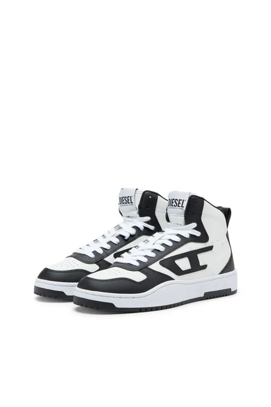 Diesel S-ukiyo V2 Mid (Y03364P5576H1532 https://nl.diesel.com/en/sneakers/s-ukiyo-v2-mid-multicolor/Y03364P5576H1532.htm)