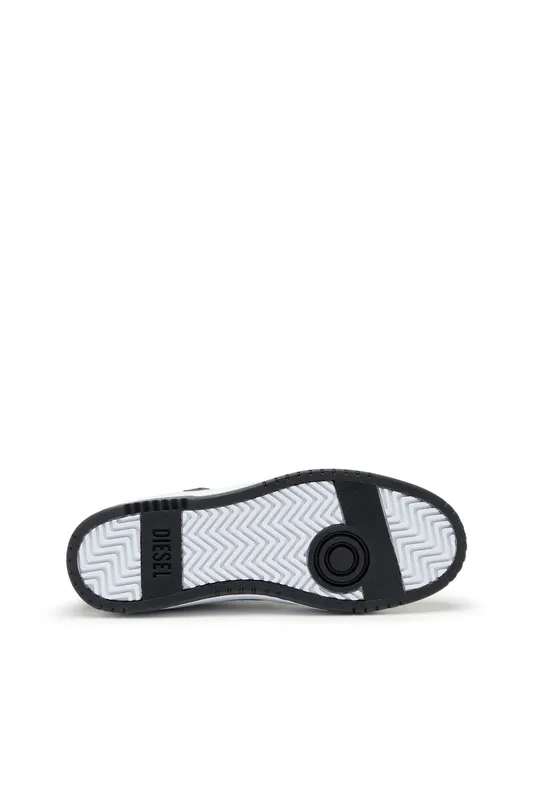 Diesel S-ukiyo V2 Mid (Y03364P5576H1532 https://nl.diesel.com/en/sneakers/s-ukiyo-v2-mid-multicolor/Y03364P5576H1532.htm)