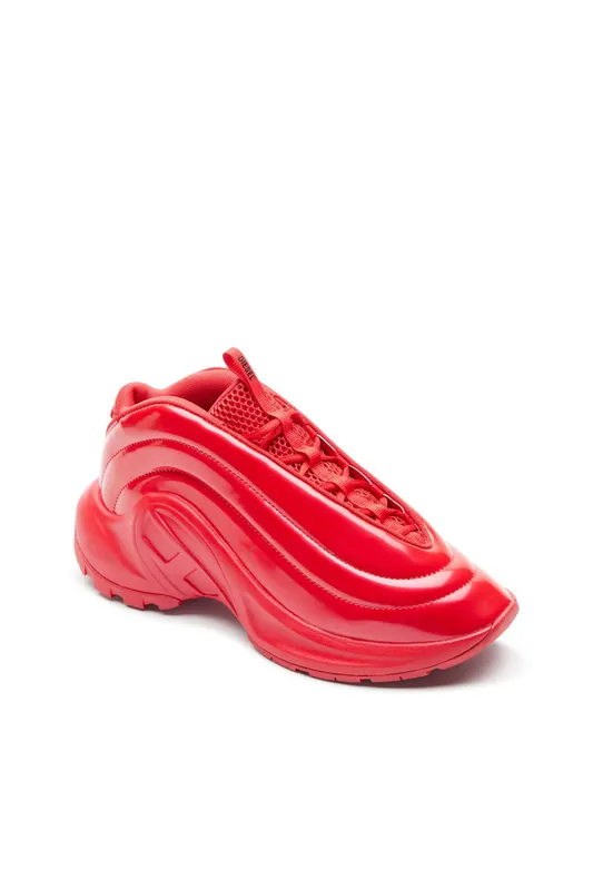 Diesel S-d-runner X (Y03440P6690T4033 https://nl.diesel.com/en/sneakers/s-d-runner-x-red/Y03440P6690T4033.htm)