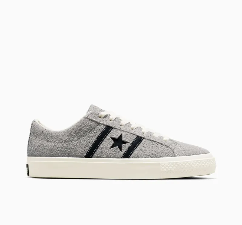 Converse One Star Academy Pro Totally Neutral/zwart/egret (A07619C)