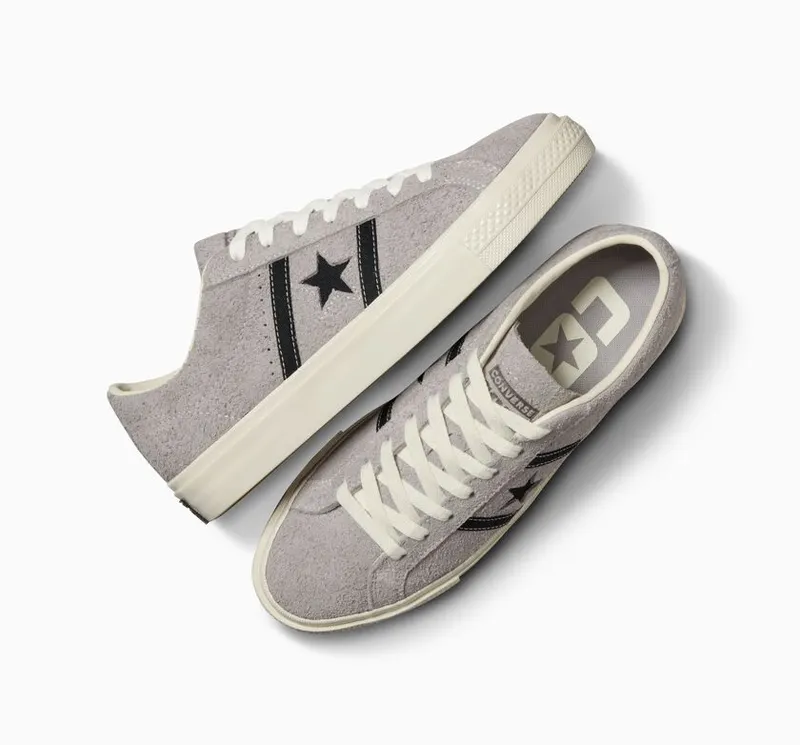 Converse One Star Academy Pro Totally Neutral/zwart/egret (A07619C)