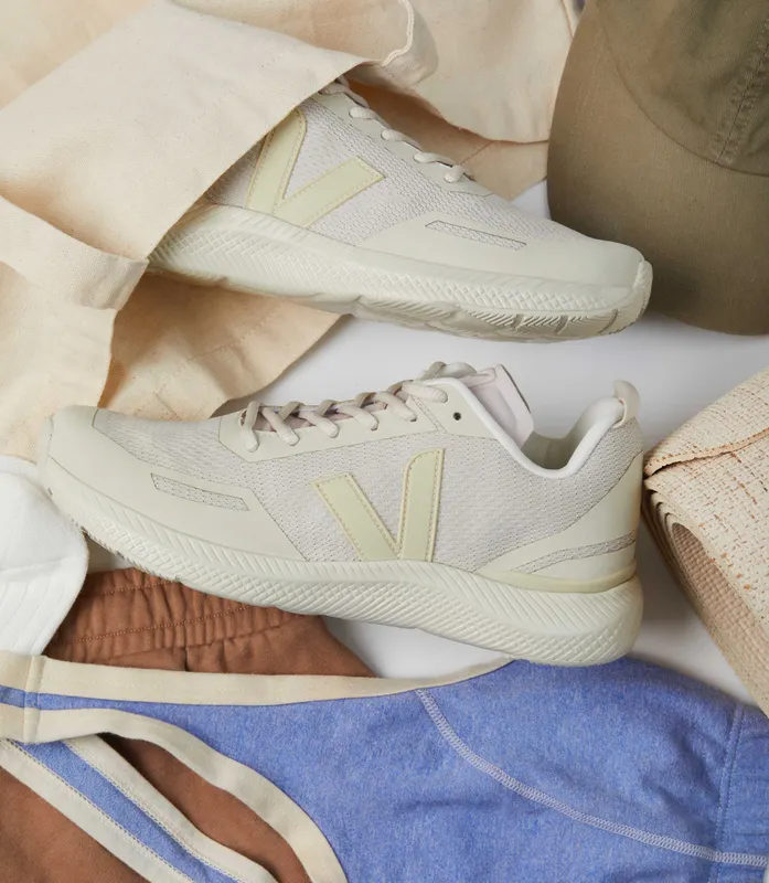 Veja IMPALA ENGINEERED-MESH NATURAL PIERRE (IP1403396A)