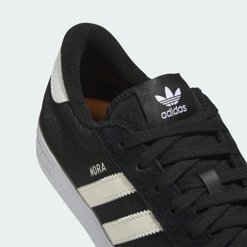 adidas Nora (IG4115)