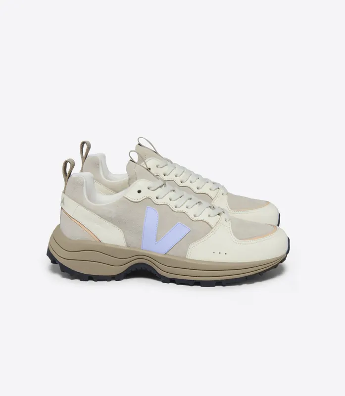 Veja VENTURI SUEDE ALMOND SWAN (VC0303543A)