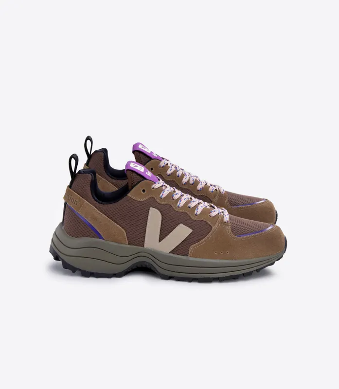 Veja VENTURI ALVEOMESH VEJA X REFORMATION WALNUT (VT1803471A)