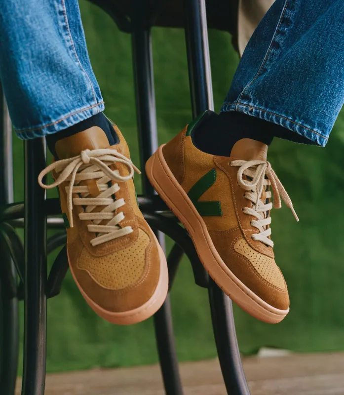 Veja V-10 SUEDE CAMEL CYPRUS MULTICO (VX0303293A)