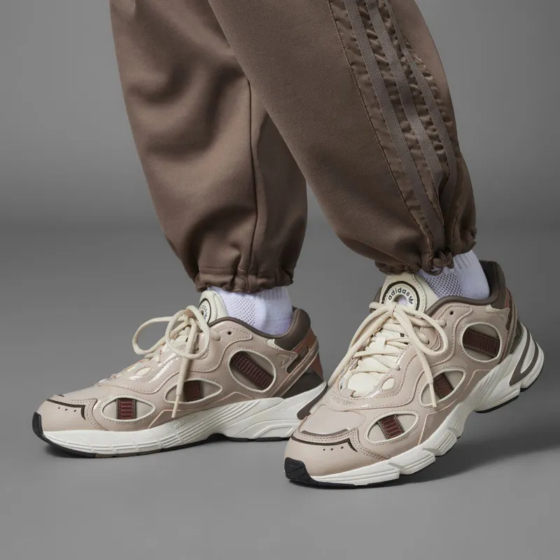 adidas Astir SN Wonder Taupe / Clay Strata / Earth Strata (HQ8930)