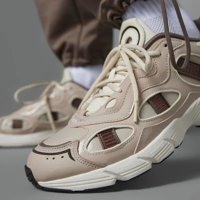 adidas Astir SN Wonder Taupe / Clay Strata / Earth Strata (HQ8930)