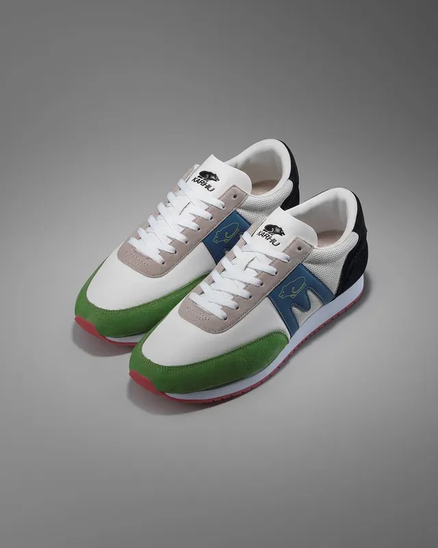 Karhu Albatross 82 – Jet Black / Coronet Blue (F807048)