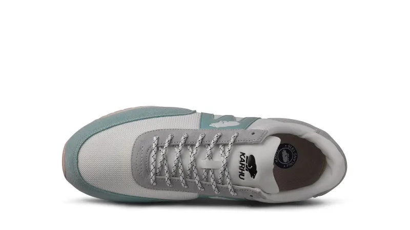 Karhu Albatross 82 – Lunar Rock / Surf Spray (F807045)