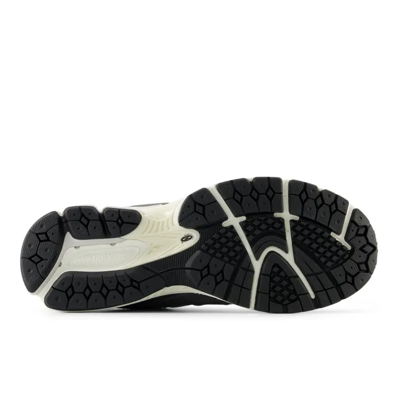 New Balance 2002R Magnet / Lead / Blue Fox (M2002RV1-45663)