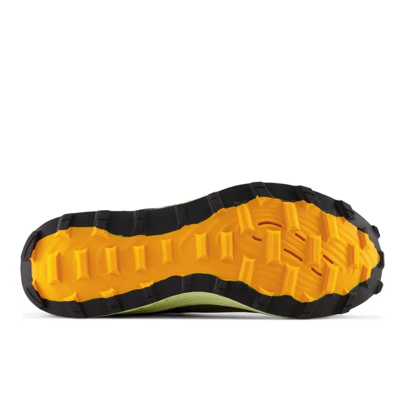 New Balance FuelCell Summit Unknown v4 High Desert / Cayenne (MTUNKNV4-42950)