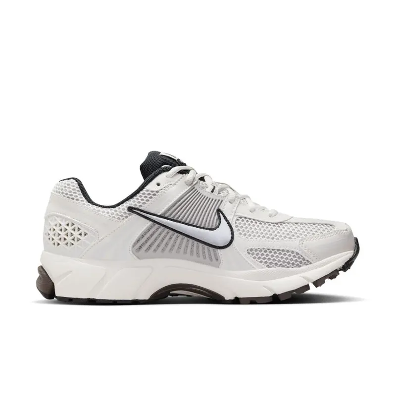 Nike Zoom Vomero 5 White (FJ2028-001)