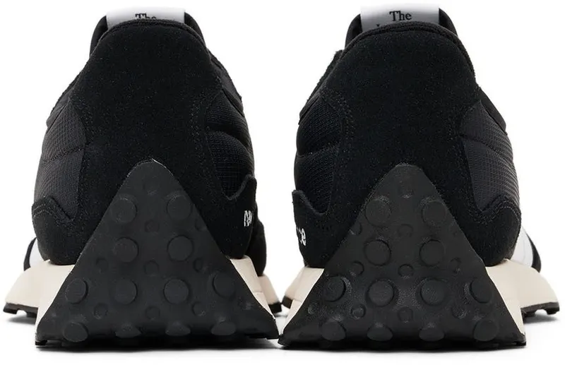 New Balance Kids Black 327 Big Kids Sneakers (GS327GS)