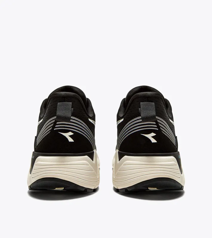 Diadora Mythos Blushield Vigore 2 W Black / Whisper White (101.179072_C2609)