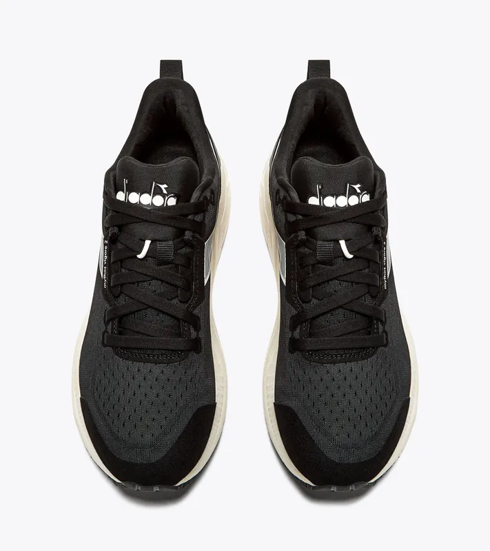 Diadora Mythos Blushield Vigore 2 W Black / Whisper White (101.179072_C2609)