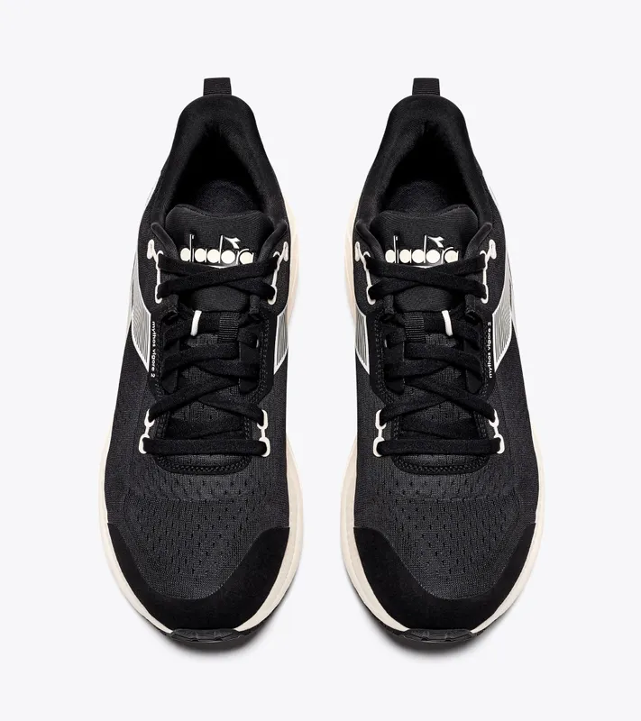 Diadora Mythos Blushield Vigore 2 Black / Whisper White (101.179081_C2609)