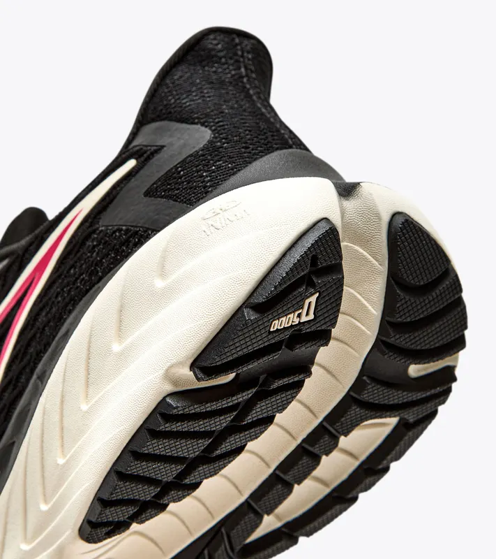 Diadora Strada W Black / Whisper White (101.179543_C2609)