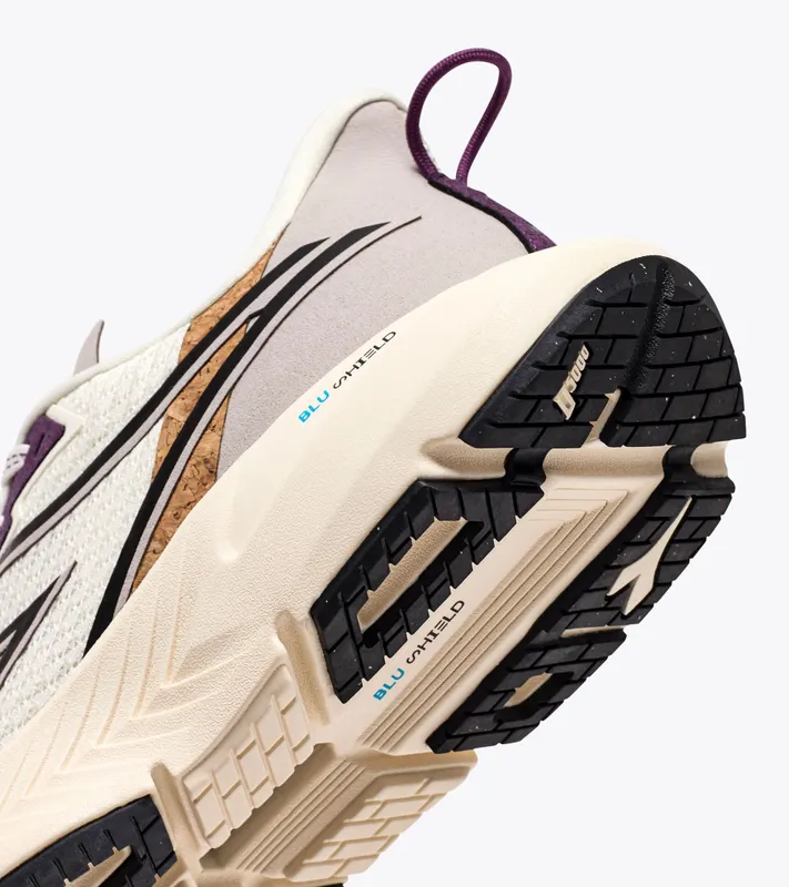 Diadora Mythos Blushield Volo 4 W 2030 Whisper Wht / Blk / Sunset Purple (101.180226_D0893)