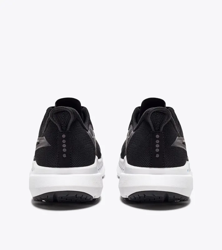 Diadora Mythos Blushield Volo 4 Hip W Black / White (c7406) (101.180250_C7406)