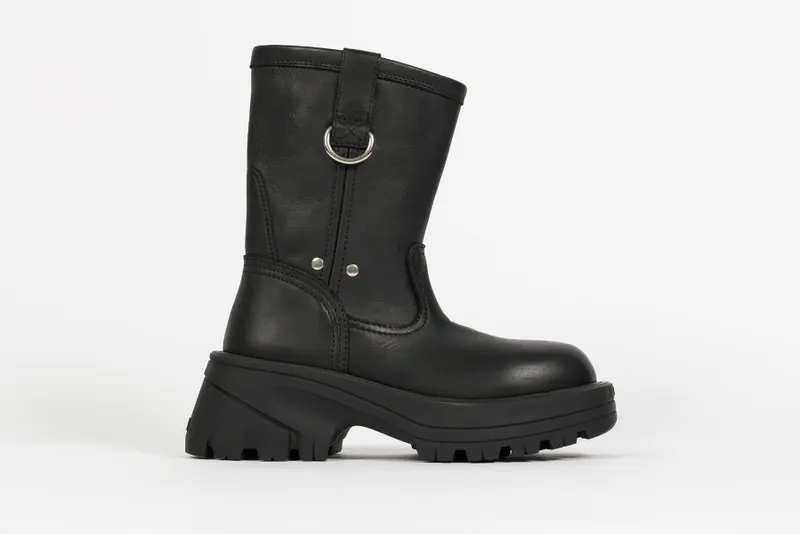 1017 ALYX 9SM Work Boot “Black” (AAUBO0073LE06-BLK)