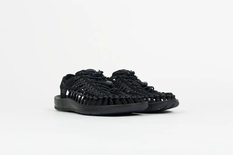 KEEN x UNITED ARROWS UNEEK “Black/Indigo” (1027436)