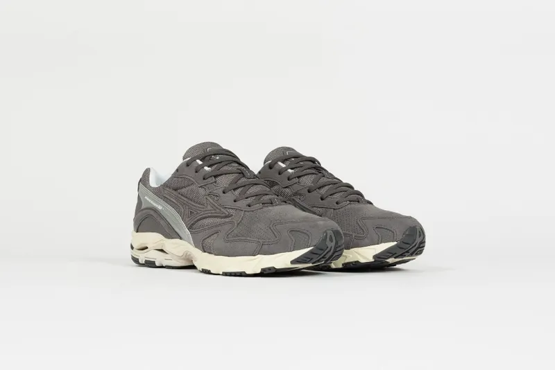 Mizuno Wave Rider 10 “Anthracite/Grey” (D1GA227706)