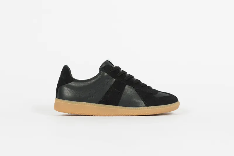 Novesta GAT “Black/Gum” (N974007-BLKTRA)