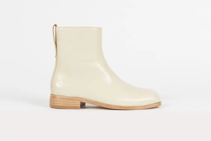 Our Legacy Michaelis Boot “Cream White” (A2237MDW)