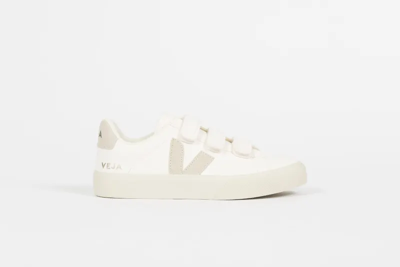 Veja Recife Chromefree Leather “White/Natural” (RC0502919)