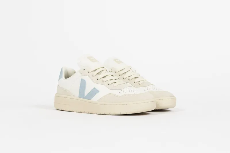 Veja V-90 O.T. Leather “White/Sky Blue” (VD2003387)