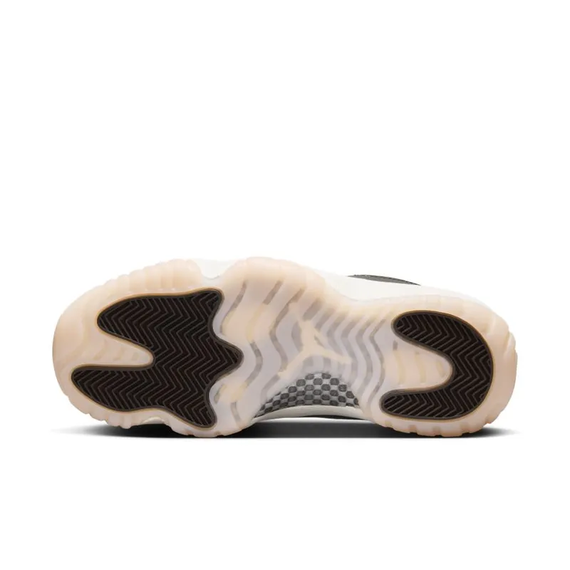 Jordan Brand Air Jordan 11 Retro ‘Neapolitan’ White (AR0715-101)