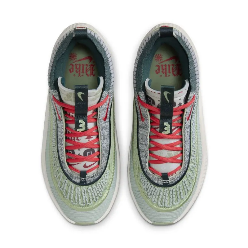 Nike Cosmic Unity 3 ‘Christmas’ (DV2757-003)