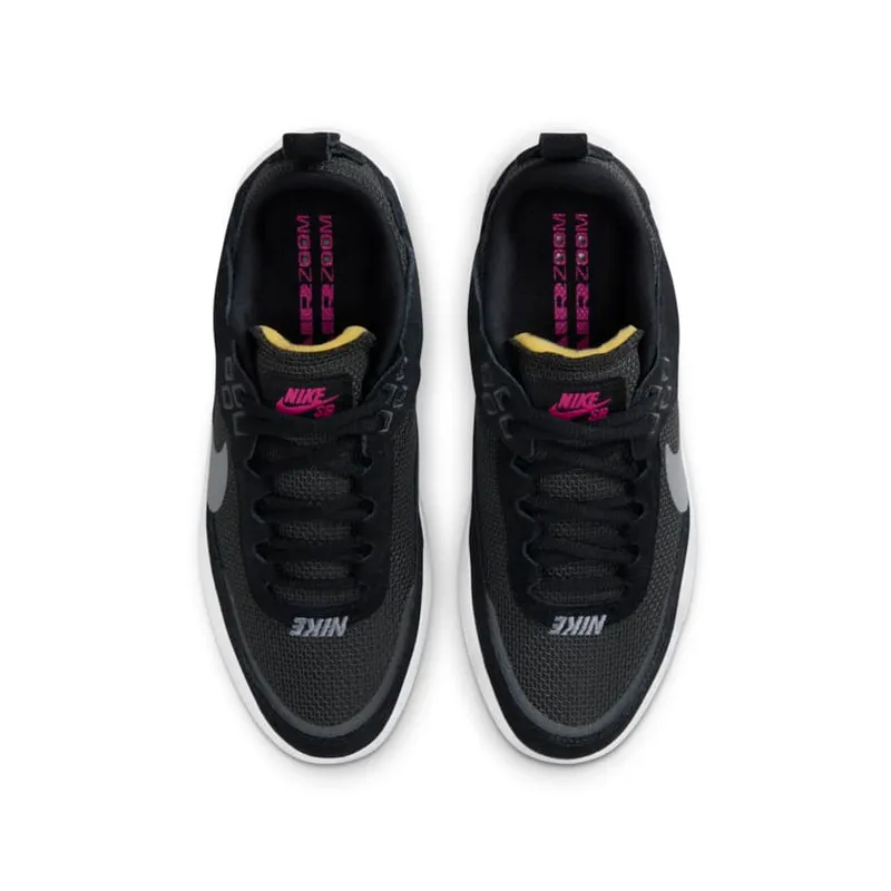 Nike SB Day One GS ‘Black’ (FN4210-002)
